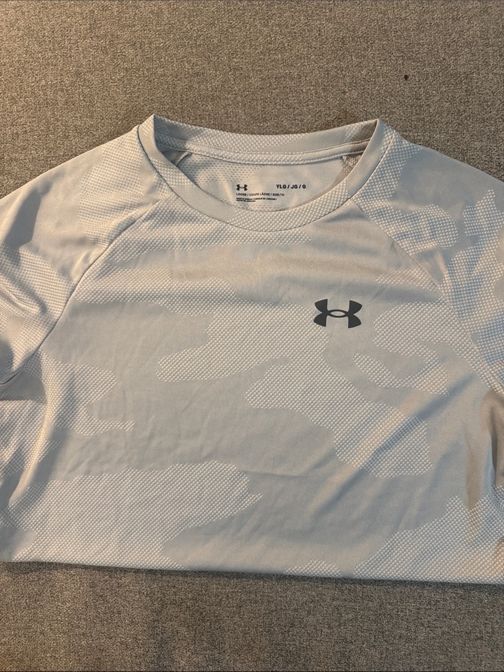 5/$15- Under Armour Light Gray Camo Tech Tee